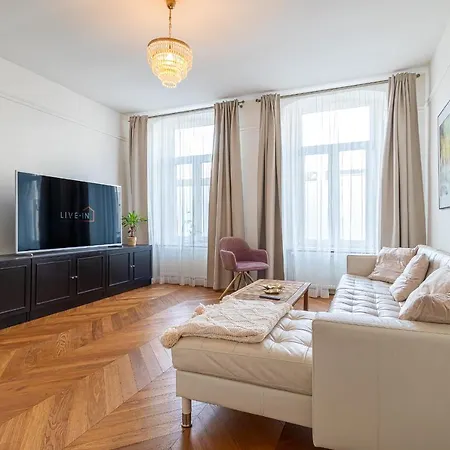 Trendy In Apartment