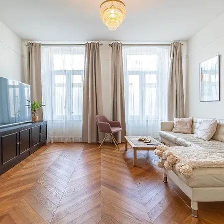 Trendy In Apartment *